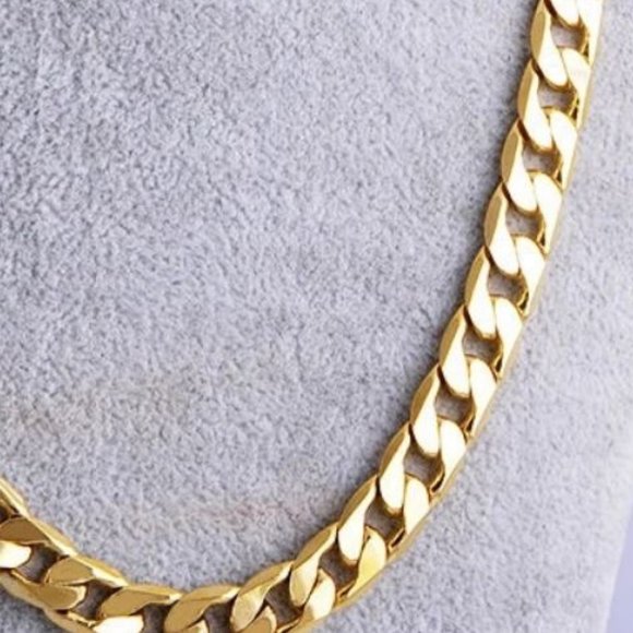 Cuban link necklace 24 inch NWOT - Picture 2 of 5